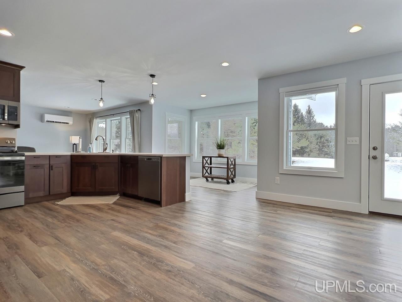 45176 Paradise Road Chassell, MI 49916 - Photo 7 of 28 Gallery Image 7