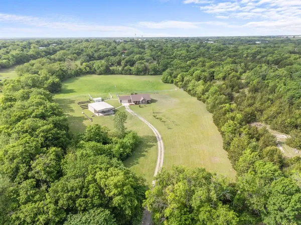 $750,000 | 254 Jackson Road, Whitewright, TX 75491