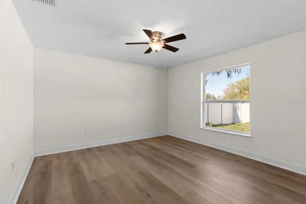 $279,000 | 317 Courtland Street, Auburndale, FL 33823