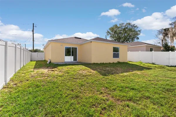 $279,000 | 317 Courtland Street, Auburndale, FL 33823