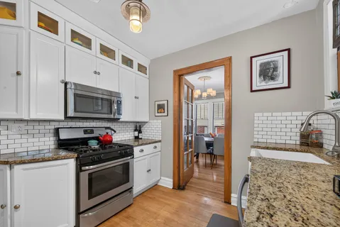 $575,000 | 6960 North Ozark Avenue, Chicago, IL 60631