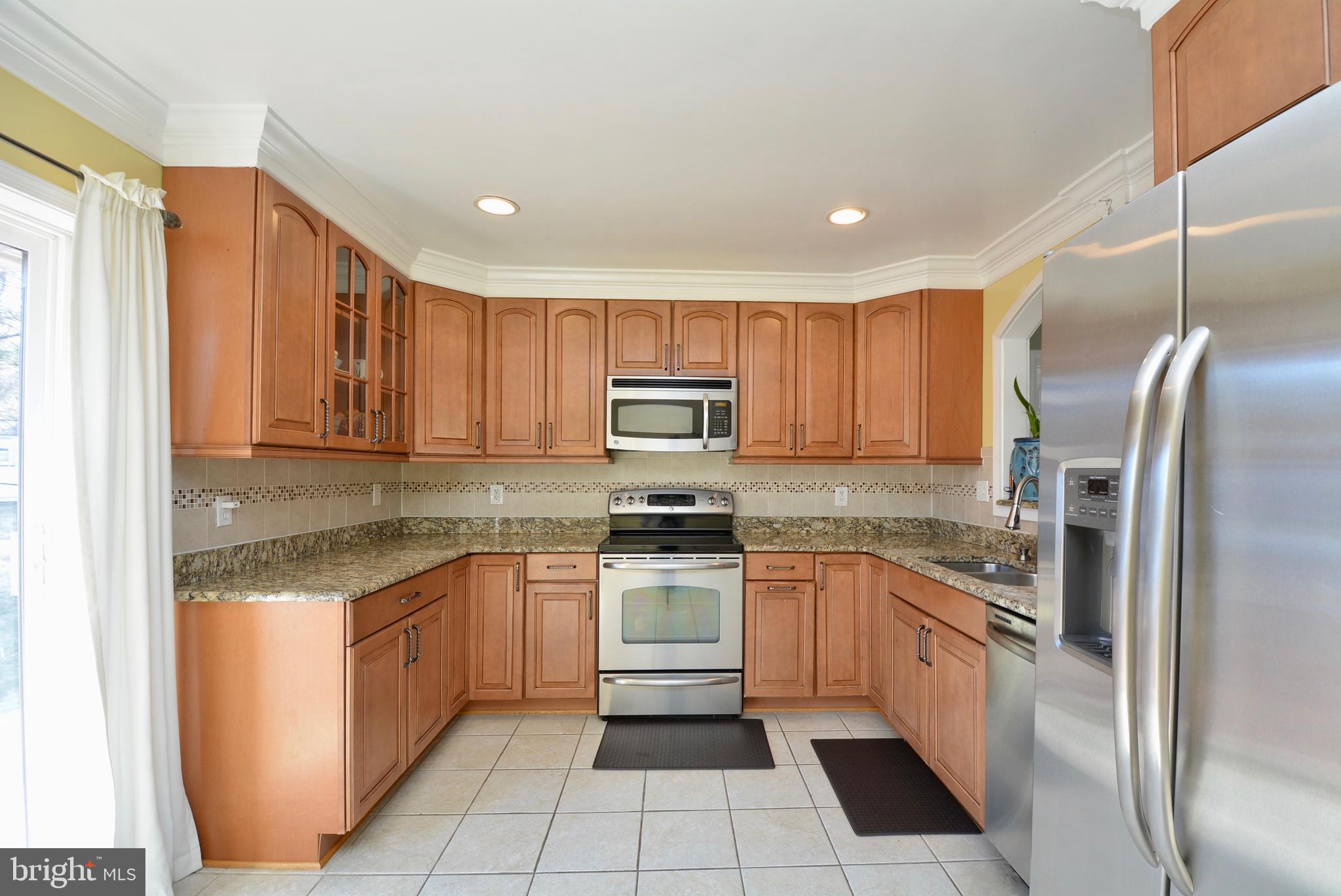 4609 Backlick Road Annandale, VA 22003 - Photo 15 of 38 Totally remodeled w granite counters