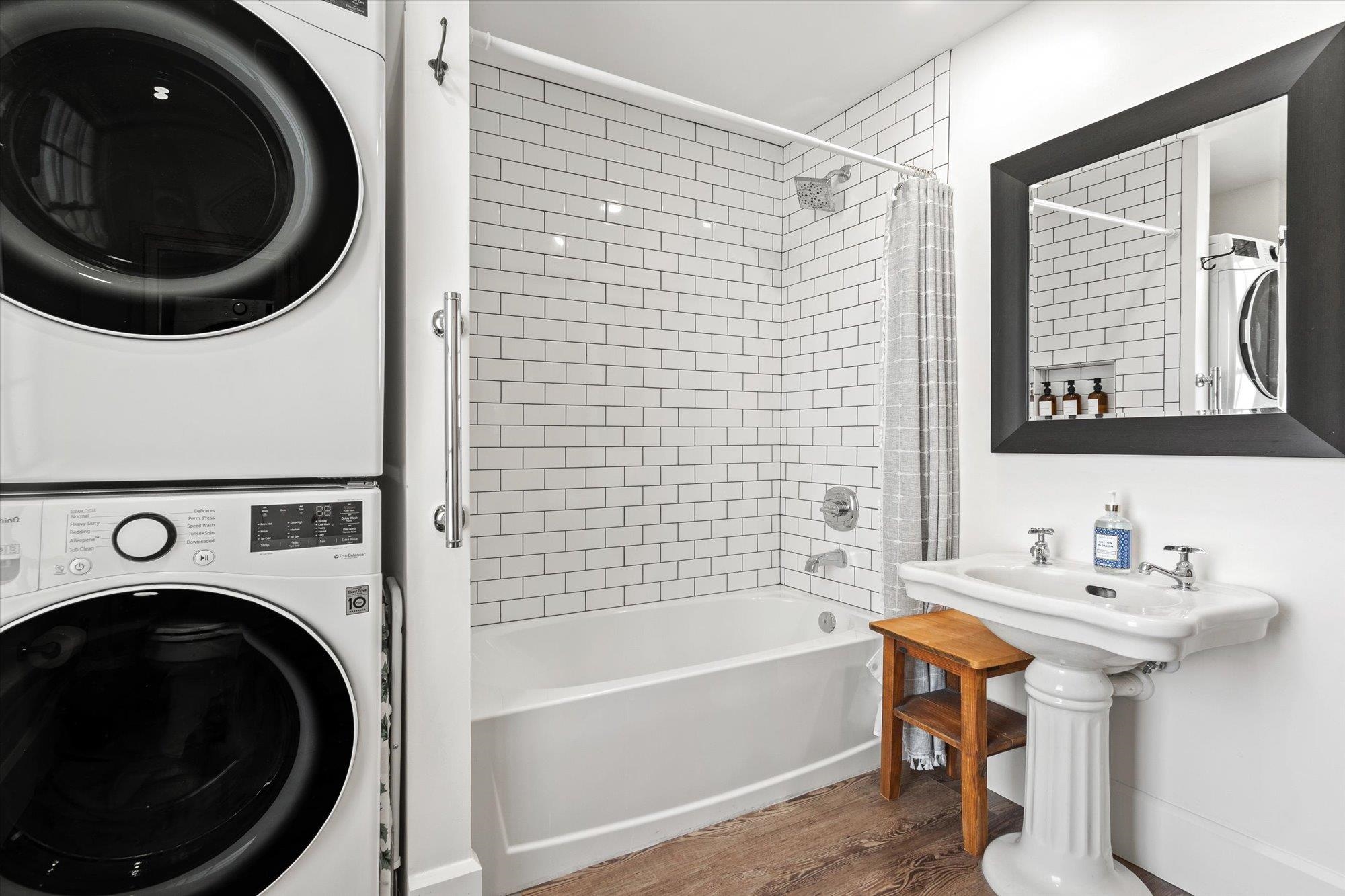 16 Locust Street St. Augustine, FL 32084 - Photo 18 of 75 a bathroom with a sink a toilet and bathtub