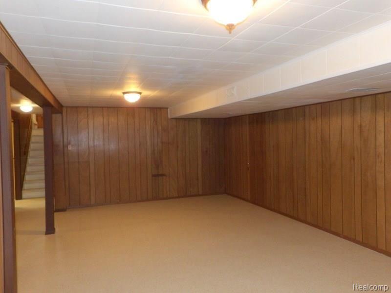 17745 Ruth Street Melvindale, MI 48122 - Photo 33 of 41 102_7576.JPG