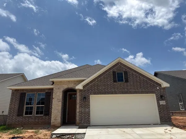 $374,800 | 1228 Colca Drive, Springtown, TX 76082