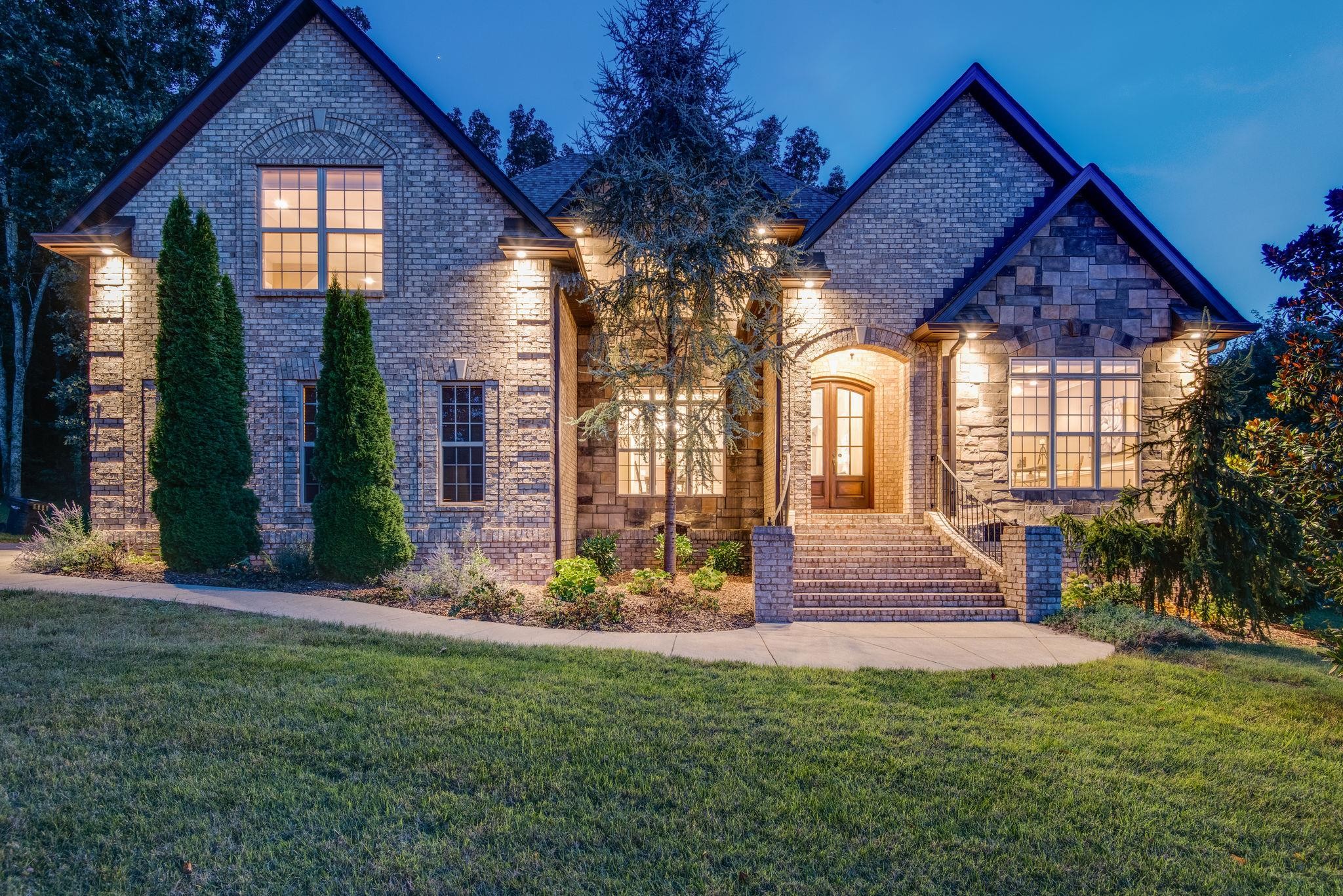143 Ridgebend Drive Murfreesboro, TN 37128 - Photo 1 of 28 Gallery Image 1