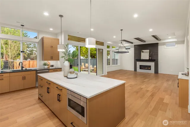 $2,998,000 | 13117 Northeast 104th Street, Kirkland, WA 98033