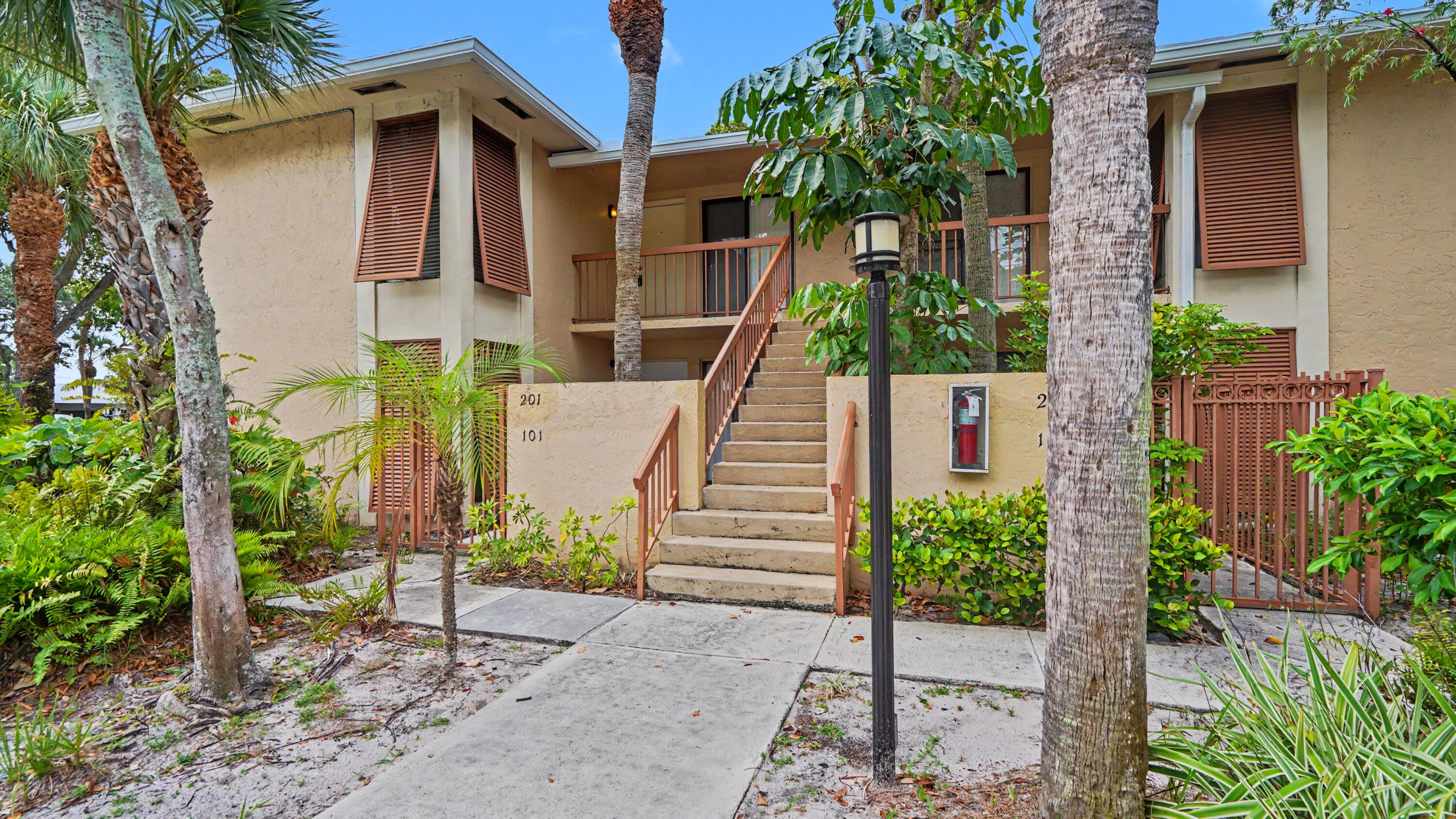 3939 Northeast 5th Avenue, Unit A201 Boca Raton, FL 33431 - Photo 35 of 44 DSC08860