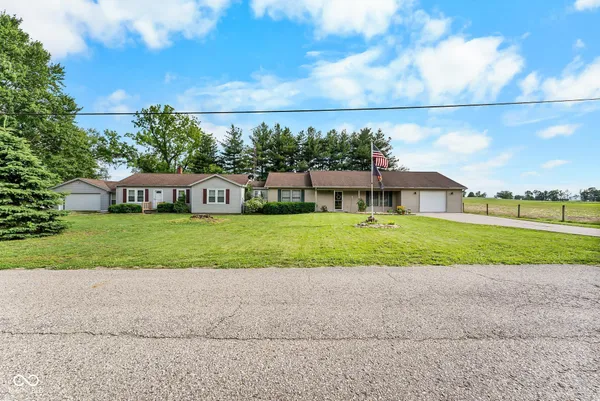 $289,900 | 10977 East County Road 1025 North, Seymour, IN 47274