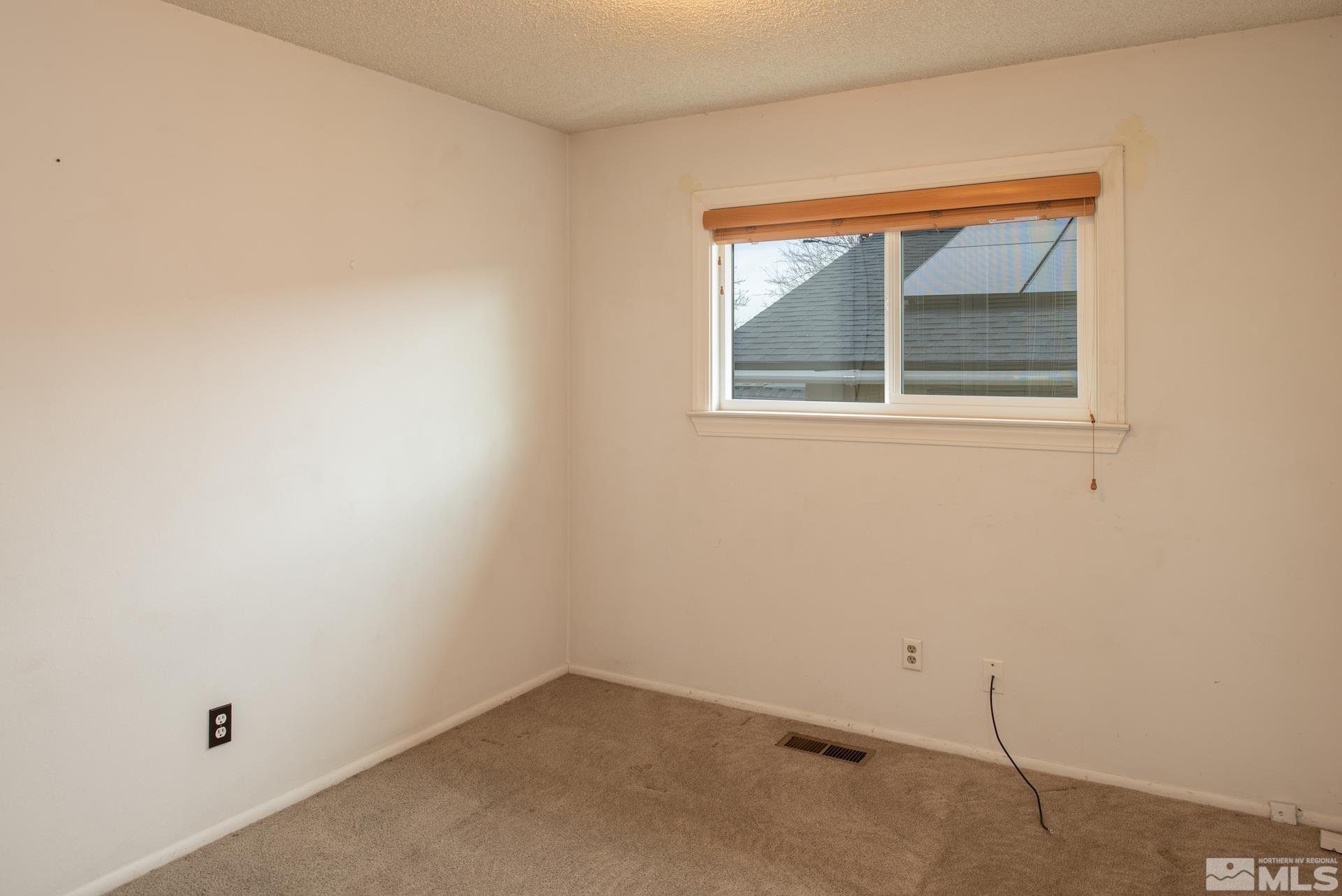 2055 Prince Way Reno, NV 89503 - Photo 18 of 35 a room that has a window in it
