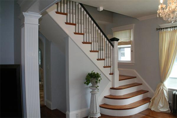 97 Circuit Road Winthrop, MA 02152 - Photo 4 of 30 Gallery Image 4