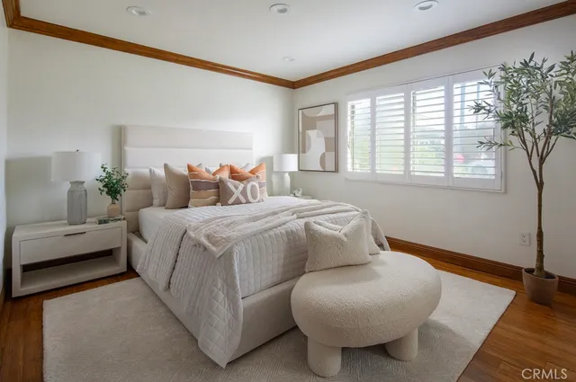 $2,295,000 | 401 Holmwood Drive, Newport Beach, CA 92663