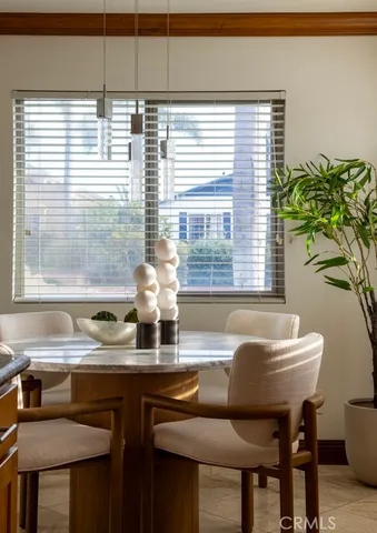 $2,295,000 | 401 Holmwood Drive, Newport Beach, CA 92663