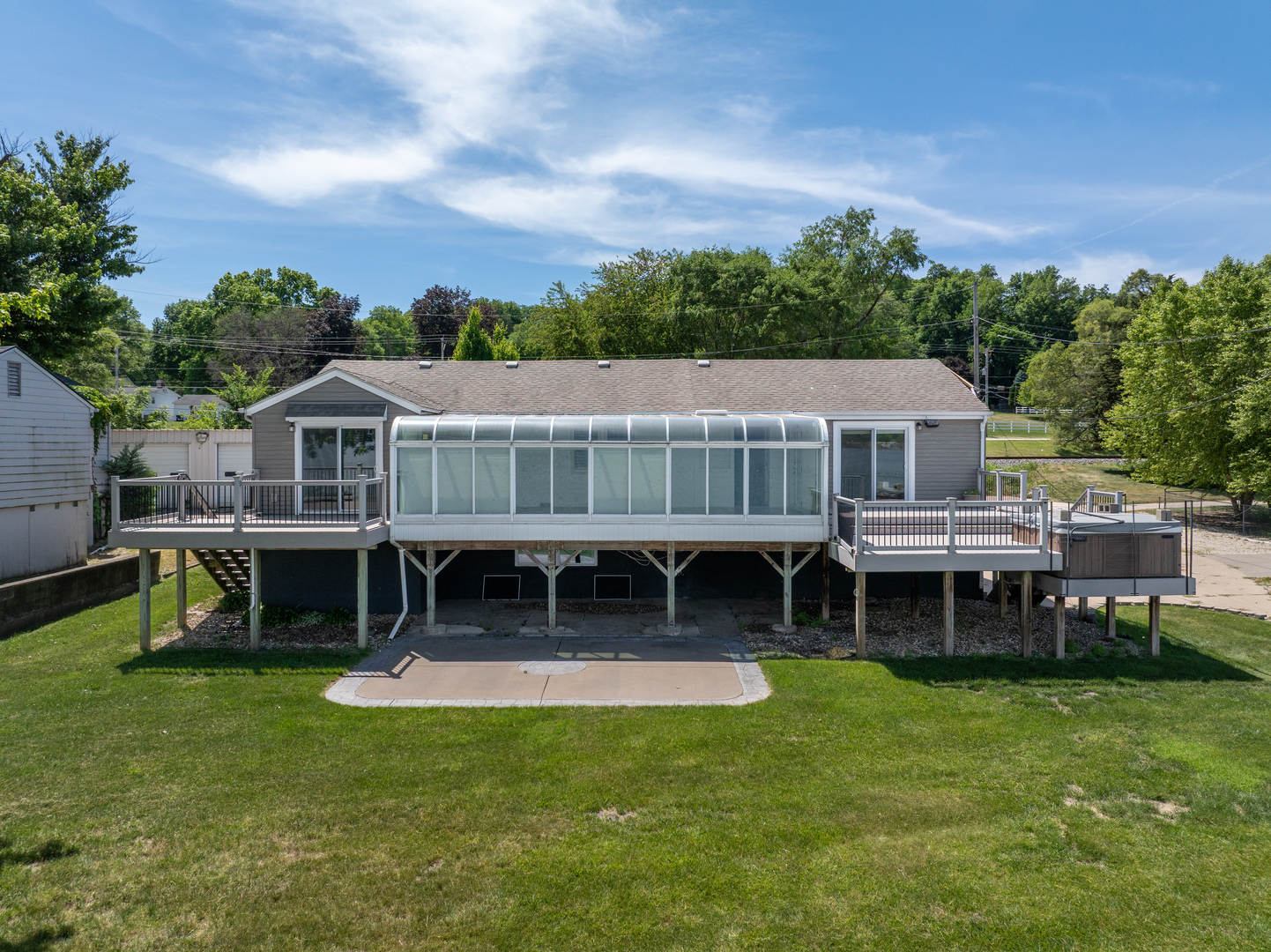 22799 Great River Road Le Claire, IA 52753 - Photo 45 of 48