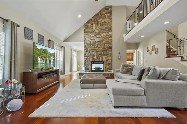 $1,995,000 | 112 Mill Street, Middleton, MA 01949