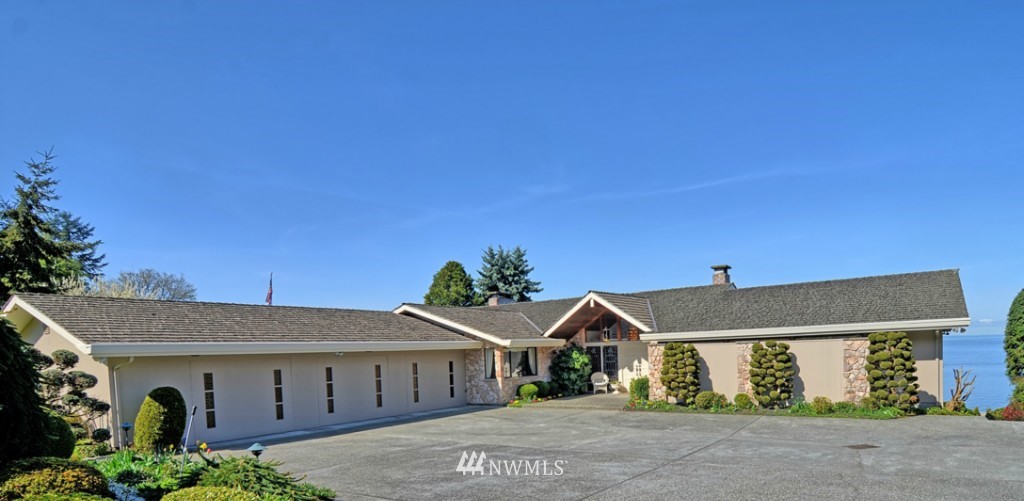 17600 Talbot Road Edmonds, WA 98026 - Photo 1 of 25 Gallery Image 1