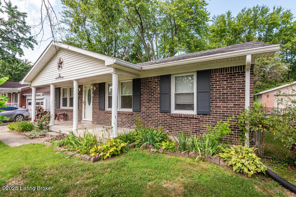 6404 Terry Road Louisville, KY 40258 - Photo 1 of 25 DSC_6309