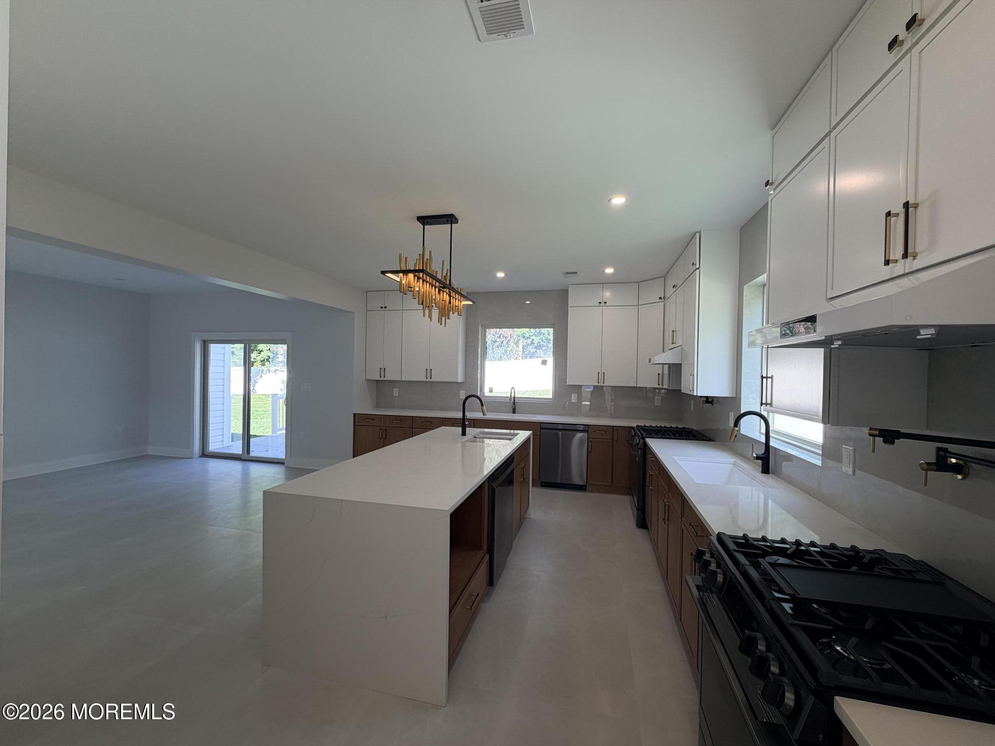 482 Freehold Road Jackson, NJ 08527 - Photo 11 of 29 482 freehold rd