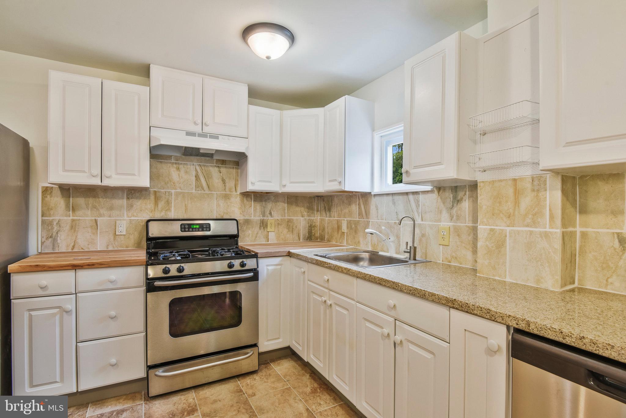18257 Johnson Road Triangle, VA 22172 - Photo 13 of 16 Gallery Image 13