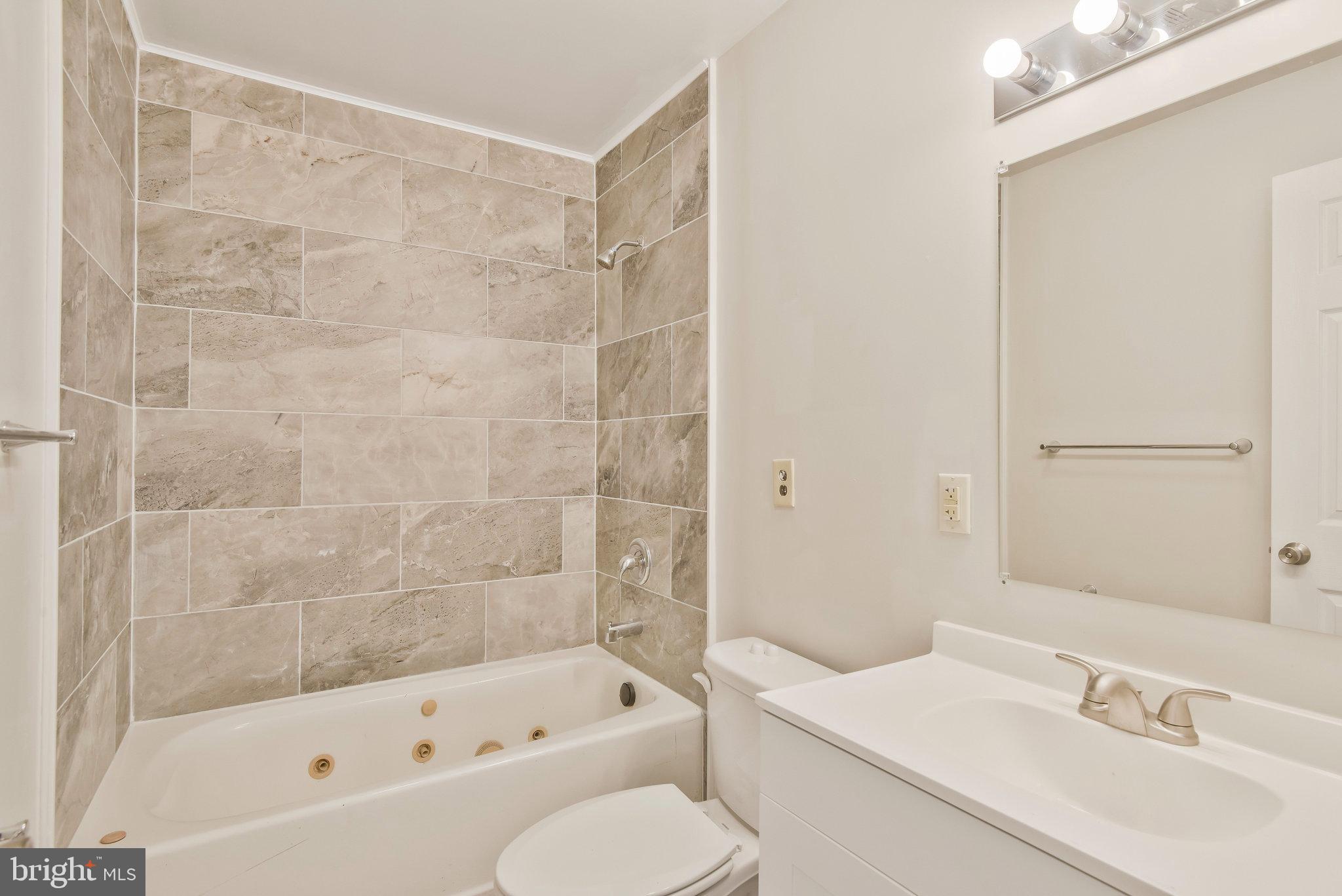 18257 Johnson Road Triangle, VA 22172 - Photo 9 of 16 Gallery Image 9