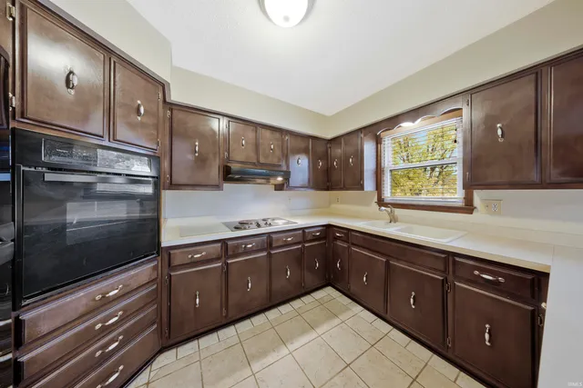 $294,900 | 9330 Eastlake Drive, Wadesville, IN 47638