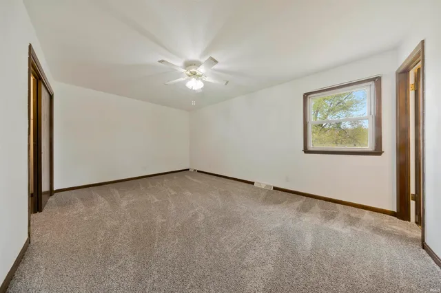 $294,900 | 9330 Eastlake Drive, Wadesville, IN 47638