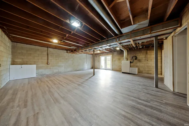 $294,900 | 9330 Eastlake Drive, Wadesville, IN 47638