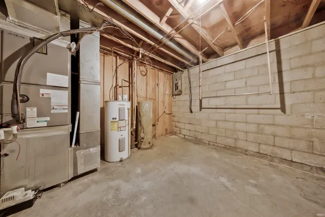 $294,900 | 9330 Eastlake Drive, Wadesville, IN 47638