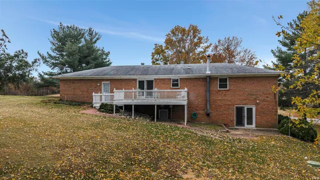 $294,900 | 9330 Eastlake Drive, Wadesville, IN 47638