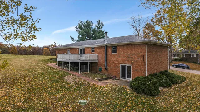 $294,900 | 9330 Eastlake Drive, Wadesville, IN 47638