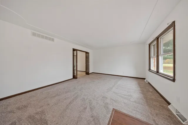 $289,900 | 9330 Eastlake Drive, Wadesville, IN 47638