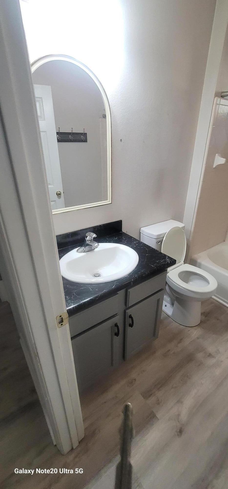 10 Cardinal Court Palm Coast, FL 32137 - Photo 27 of 32 SECOND BATHROOM 4