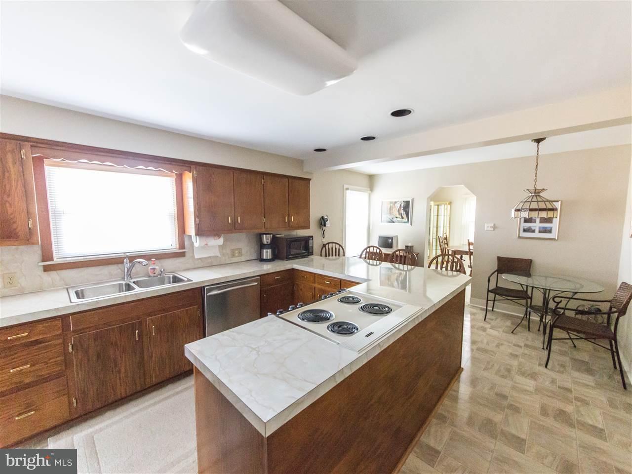2125 Winding Road York, PA 17408 - Photo 5 of 25 Gallery Image 5