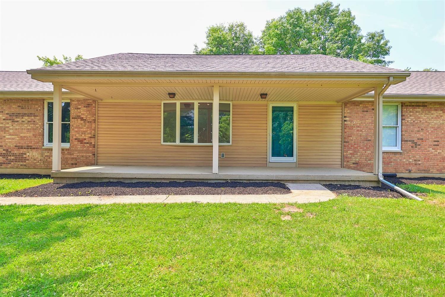 2235 Bell Road Hamilton, OH 45013 - Photo 2 of 38 Gallery Image 2