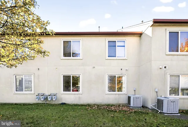 a car parked in front of a building