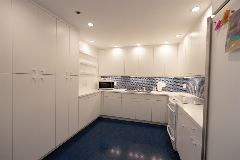 1265 Beacon Street, Unit 702 Brookline, MA 02446 - Photo 19 of 29