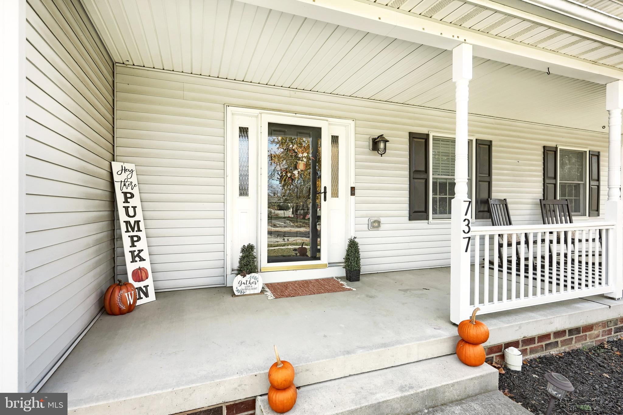 737 Poplar Street Hanover, PA 17331 - Photo 6 of 58 Gallery Image 6
