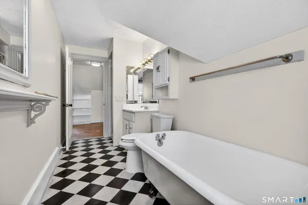 $2,600 | 339 Willow Street, Unit 3, New Haven, CT 06511