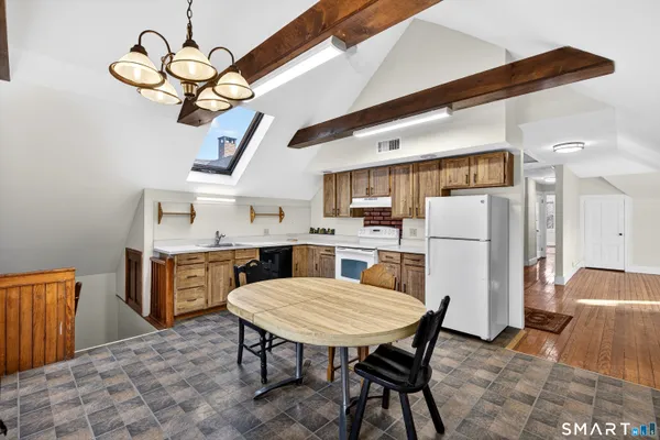 $2,600 | 339 Willow Street, Unit 3, New Haven, CT 06511