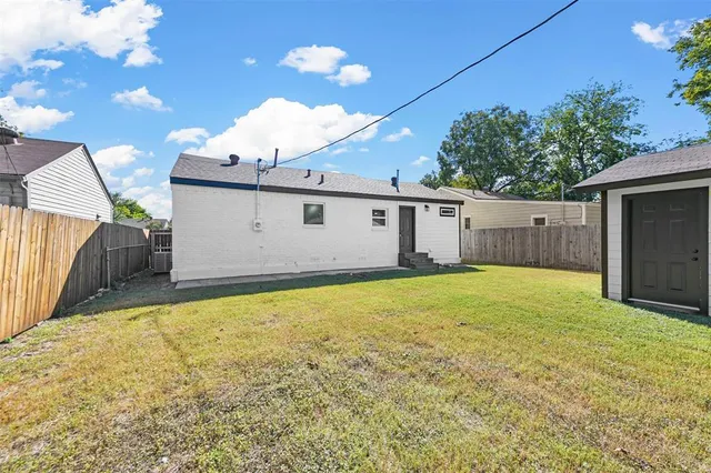 a view of a house with swimming pool