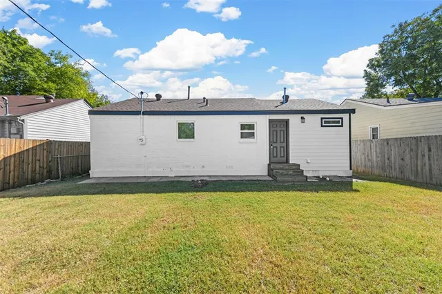 $313,500 | 3958 Valentine Street, Fort Worth, TX 76107