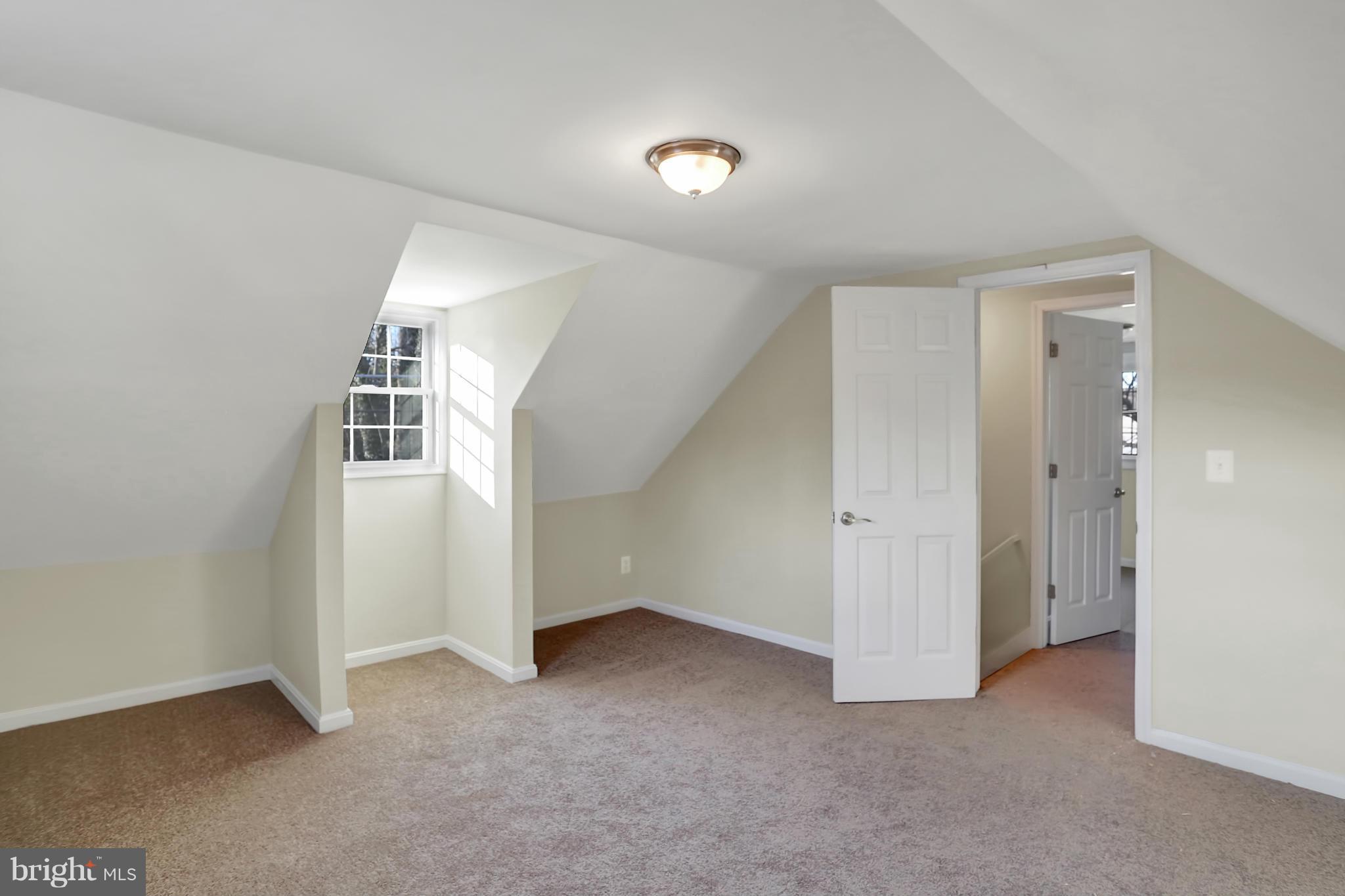 4013 Roberts Road Fairfax, VA 22032 - Photo 20 of 30 Upper level bedroom