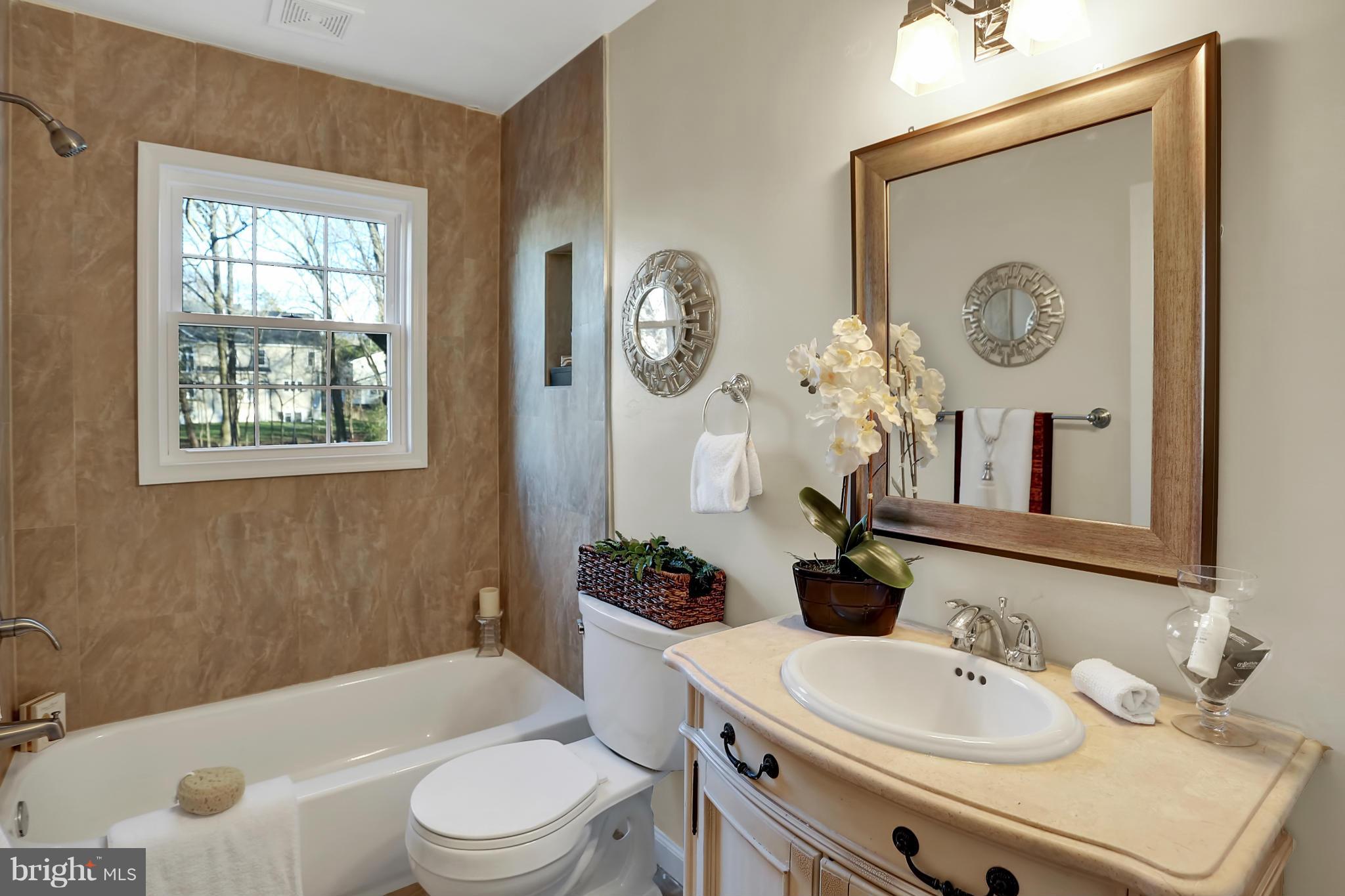 4013 Roberts Road Fairfax, VA 22032 - Photo 9 of 30 2 gorgeous full baths on the main level