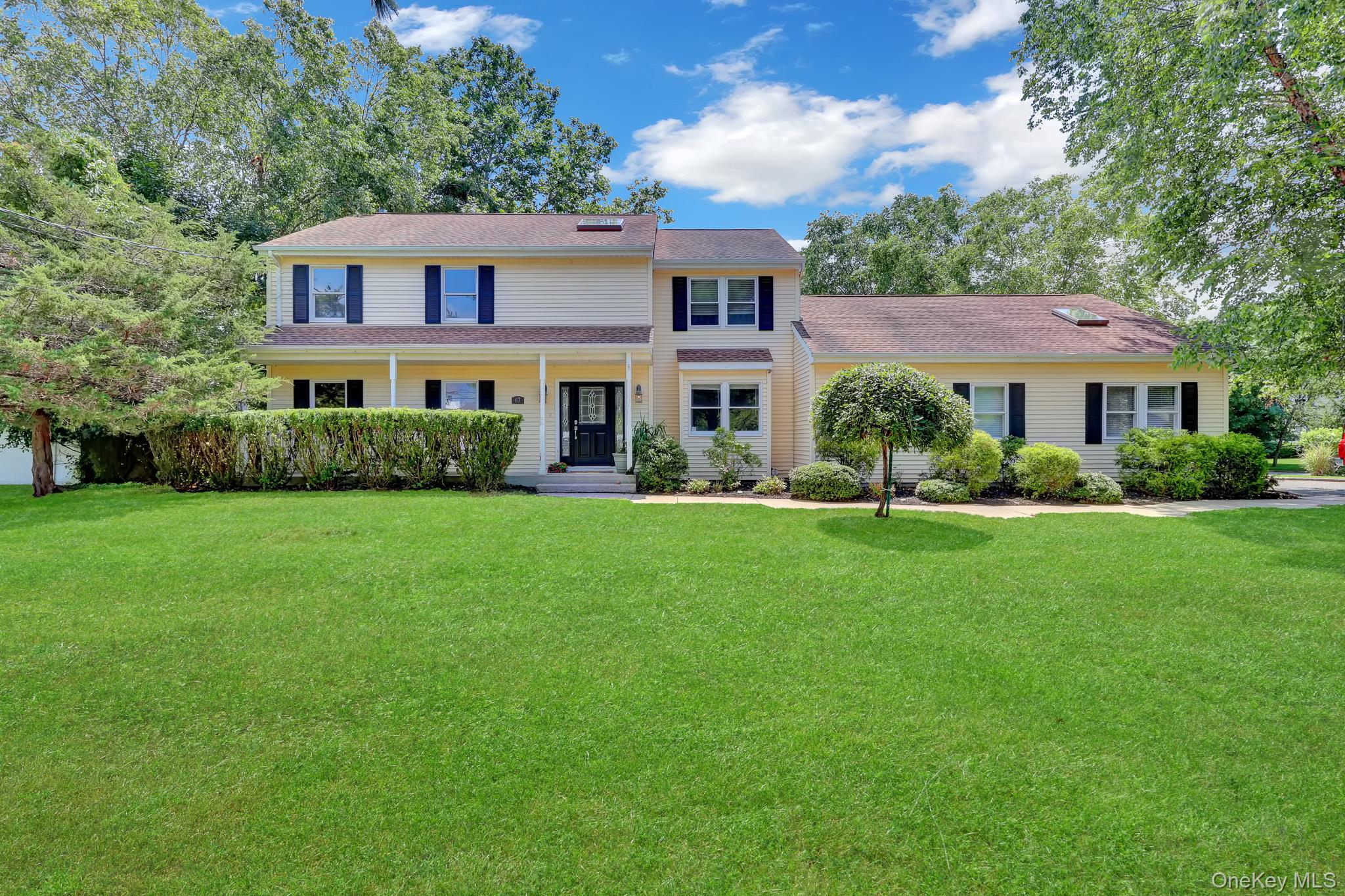 67 Randall Road Wading River, NY 11792 - Photo 3 of 50