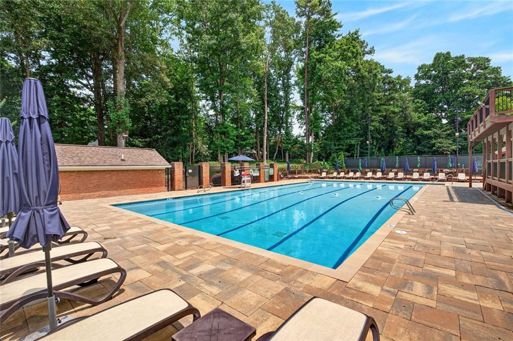 4043 Penhurst Drive Marietta, GA 30062 - Photo 6 of 65