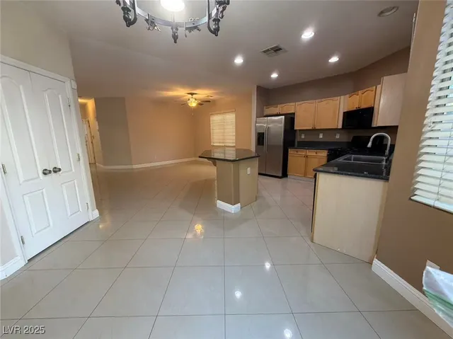 $2,390 | 6980 Night Bloom Court, Las Vegas, NV 89148