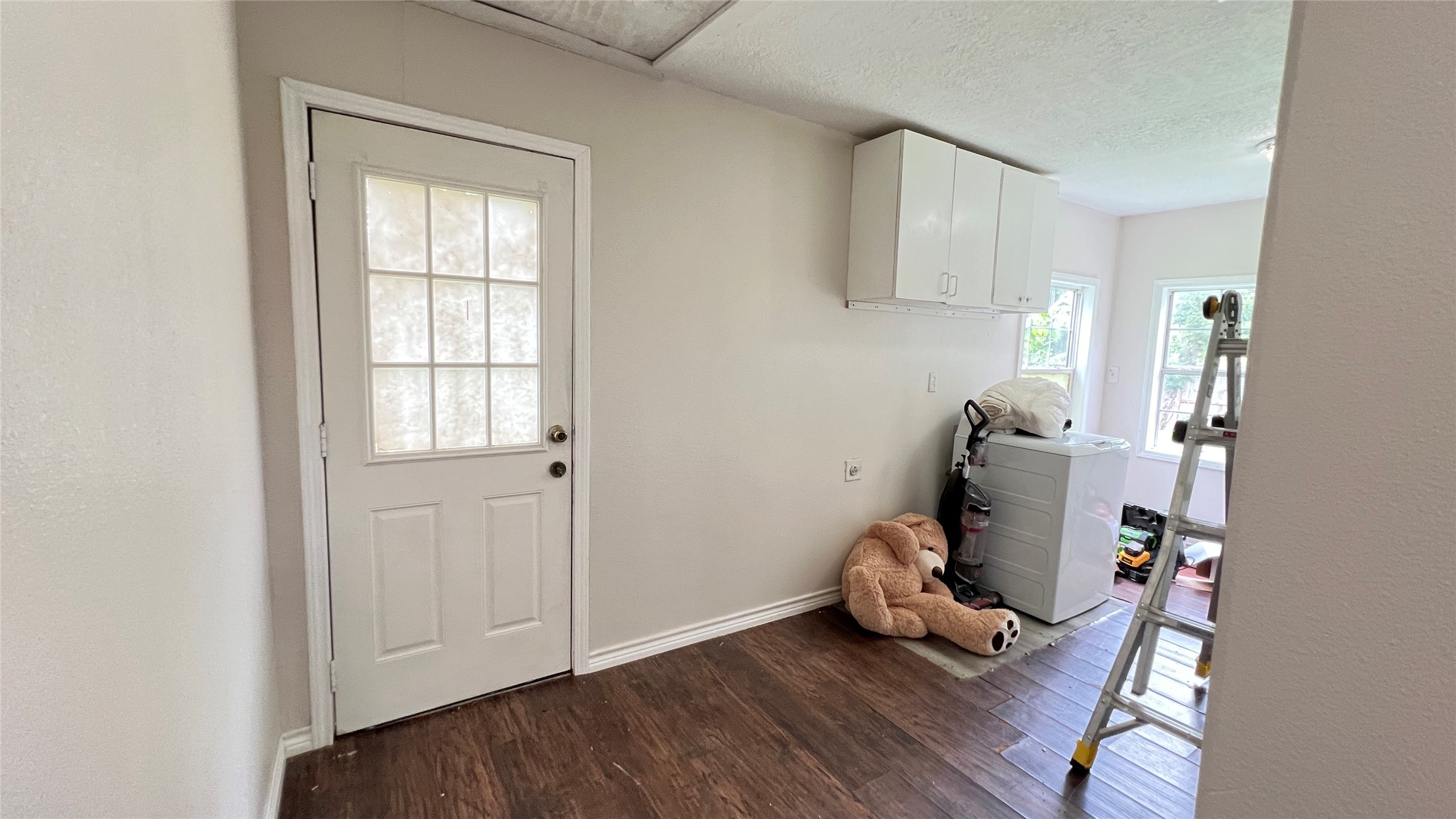 8211 Findlay Street Houston, TX 77017 - Photo 24 of 25 Back door entrance