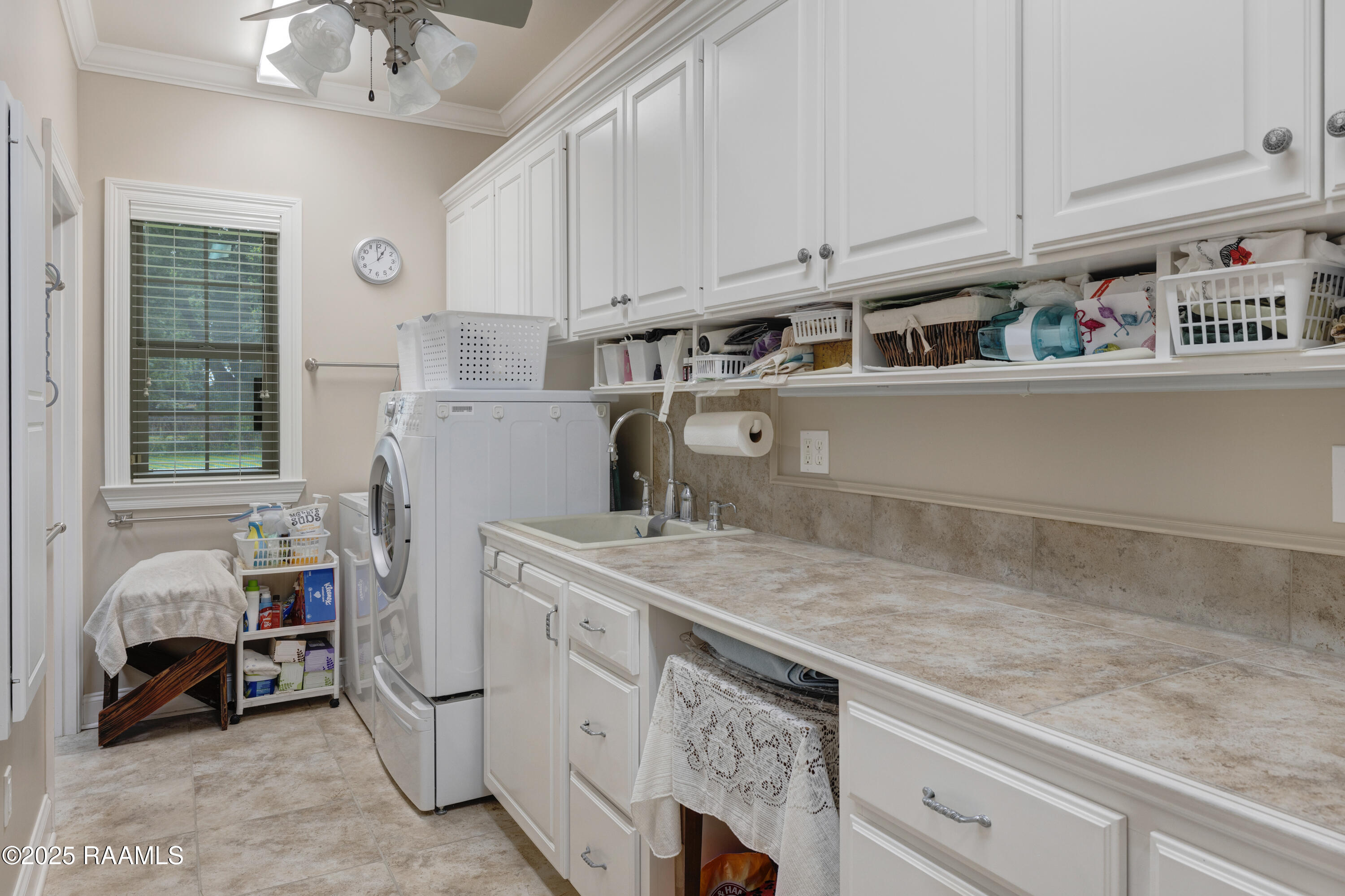 321 Rue De La Vache Road Scott, LA 70583 - Photo 17 of 25 Laundry