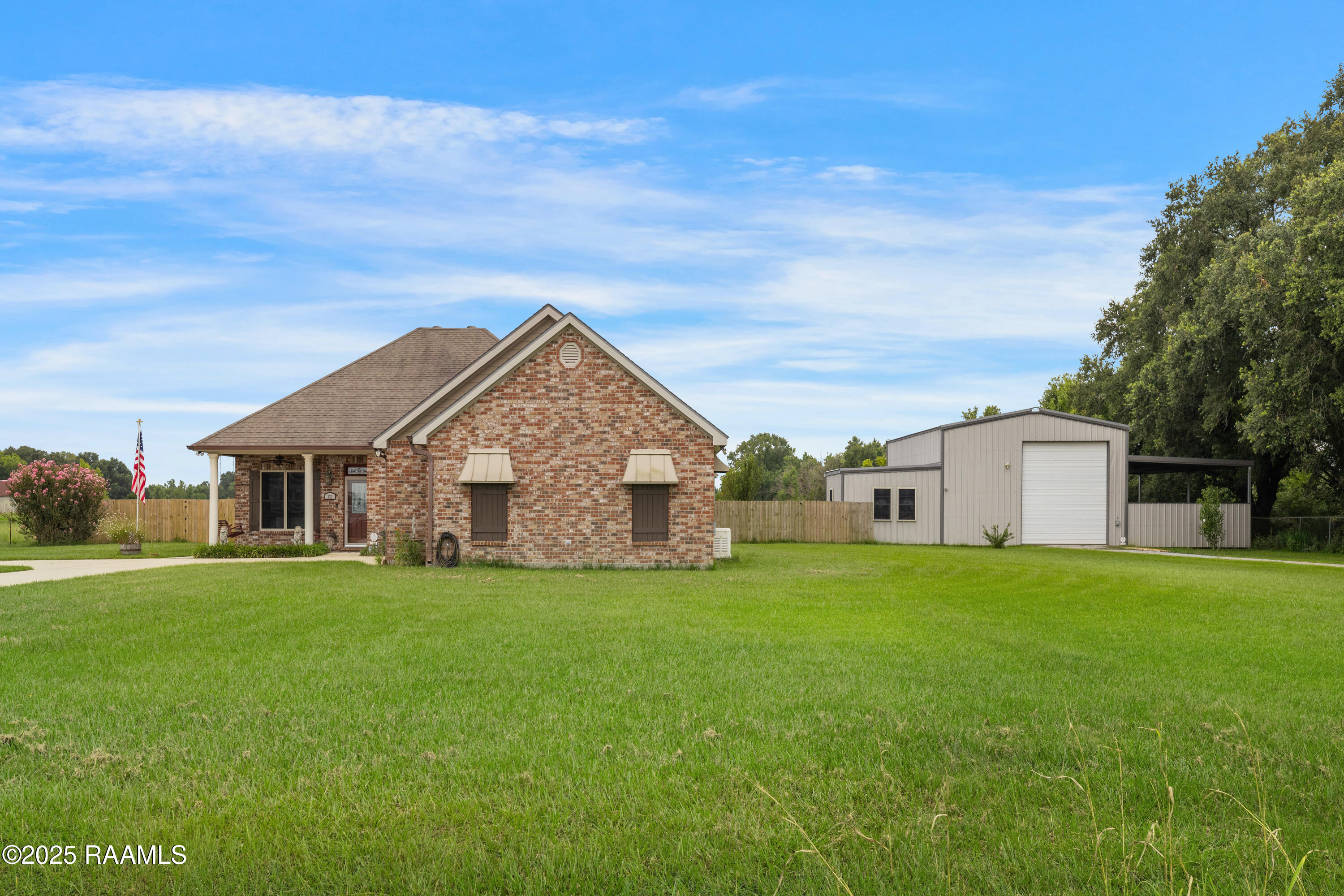 321 Rue De La Vache Road Scott, LA 70583 - Photo 3 of 25 Front