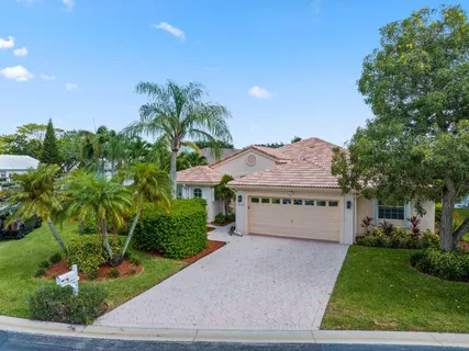 $649,999 | 2532 Egret Lake Drive, Greenacres, FL 33413